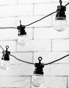 Lyslenke med 10 stk Store Varm-Hvite LED Lyspærer 5 meter