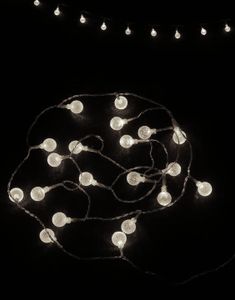 Batteridrevet Lysslynge med 20 Kupler og LED-Lys - Innendørsbruk 2 meter