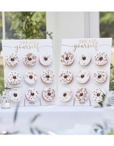 2 stk Treat Yourself Donut-/ Smultringstativ 42x32 cm