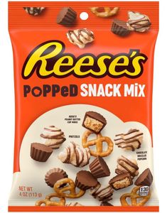 Reese's Popped Snack Mix - Popcorn, Pretzel og Sjokoladeblanding 113 g (USA Import)
