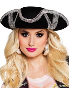 Svart Tricorn Pirathatt med Sølvfarget Kant og Border