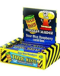 50 stk Toxic Waste Nuclear Sludge Blue Raspberry Chew Bar av 20 gram - Hel eske