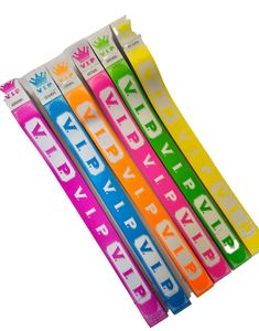 600 stk Nummererte VIP Tyvek Festivalarmbånd / Entrearmbånd - Multifarget